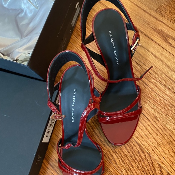 Red Giuseppe Zanotti heels size 37 - Picture 4 of 7